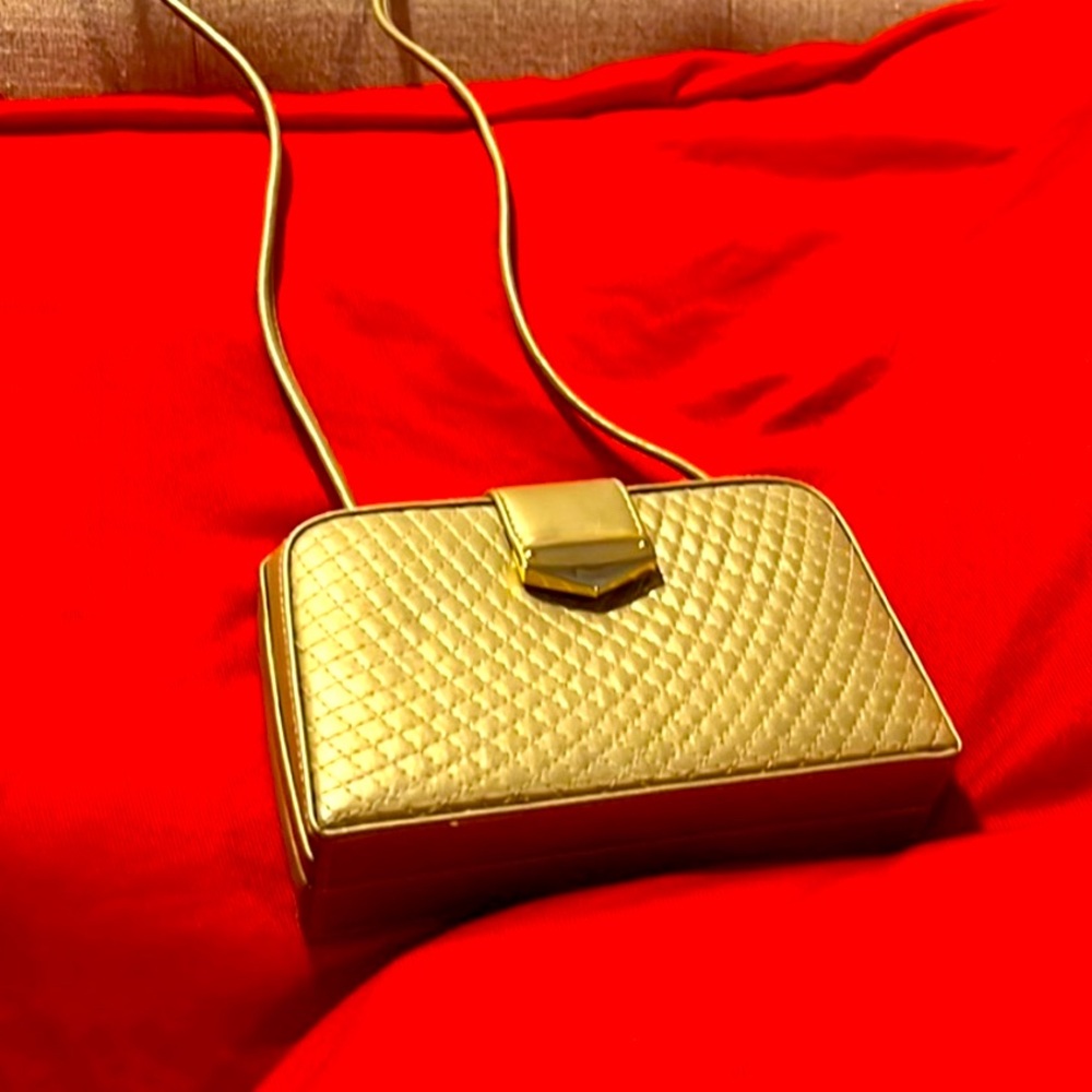 Elegant Quilted Crossbody Bag - Gold - VGUC